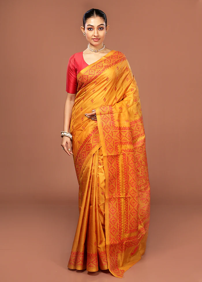 Yellow Kantha Stitch Pure Silk Saree With Blouse Piece - Image 2