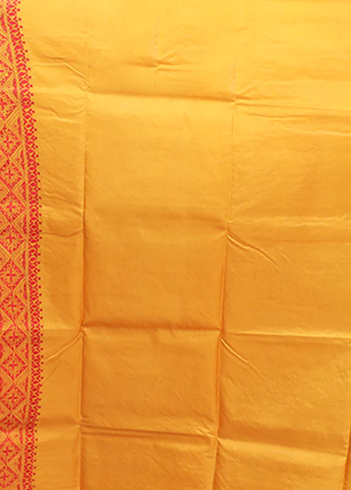 Yellow Kantha Stitch Pure Silk Saree With Blouse Piece - Image 5