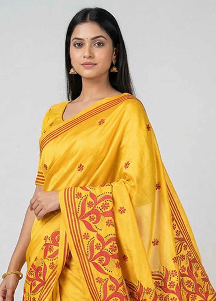 Yellow Kantha Stitch Silk Saree With Blouse Piece - Image 2