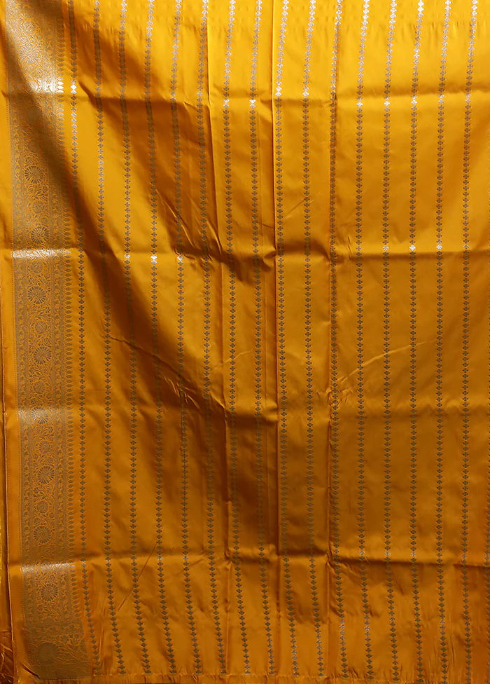 Yellow Katan Silk Saree With Blouse Piece - Image 5