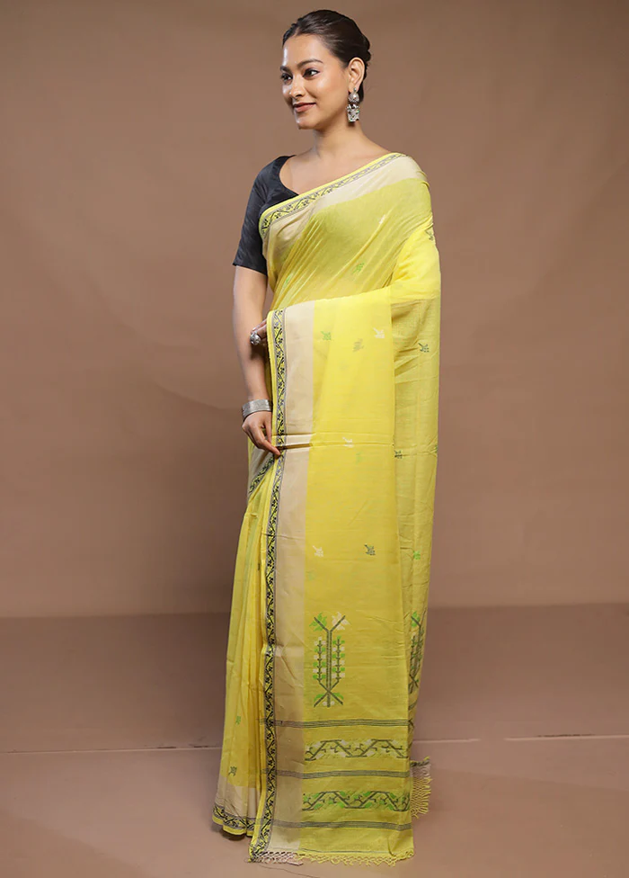 Yellow Cotton Saree With Blouse Piece - Image 4