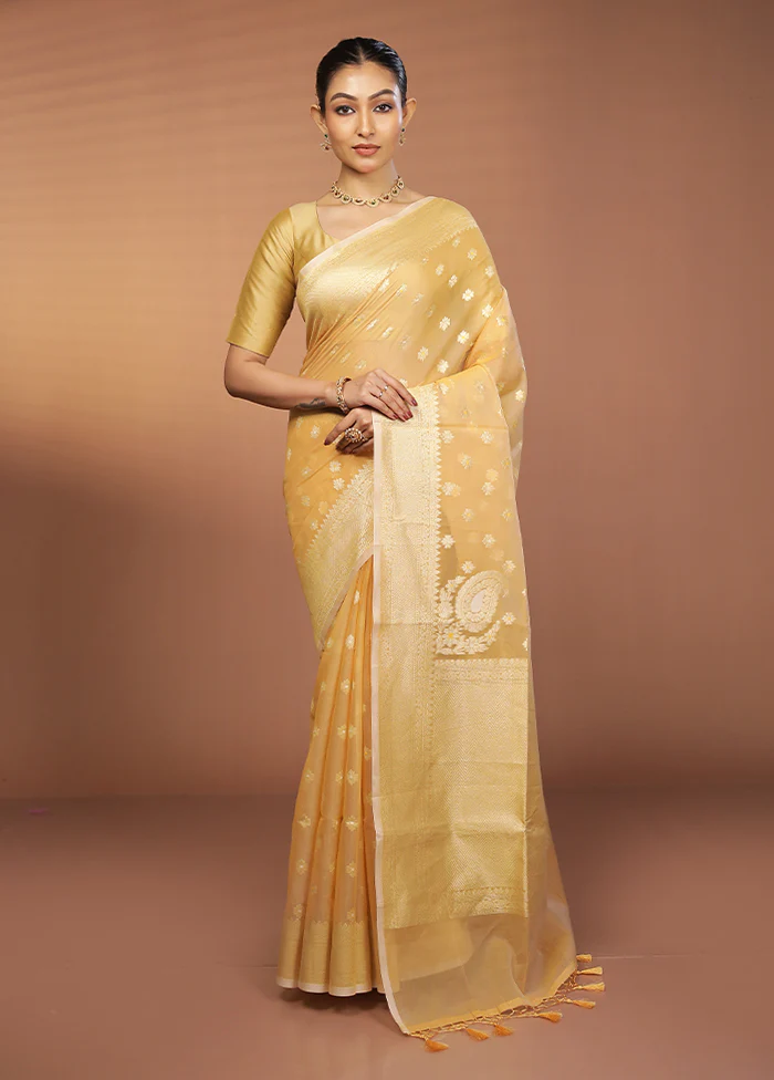 Yellow Kora Silk Saree With Blouse Piece - Image 2