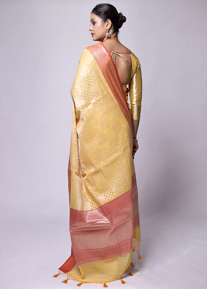 Yellow Kora Silk Saree With Blouse Piece - Image 3