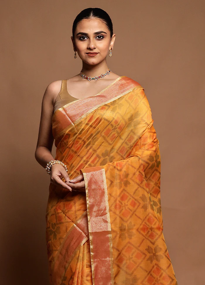Yellow Kora Silk Saree With Blouse Piece - Image 2