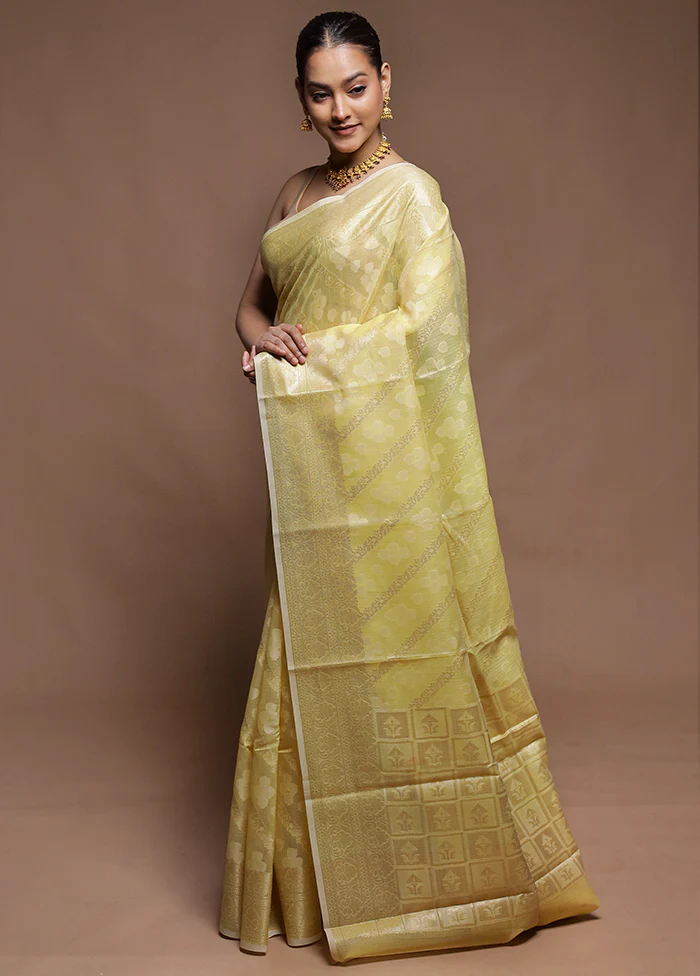 Yellow Kora Silk Saree With Blouse Piece - Image 4