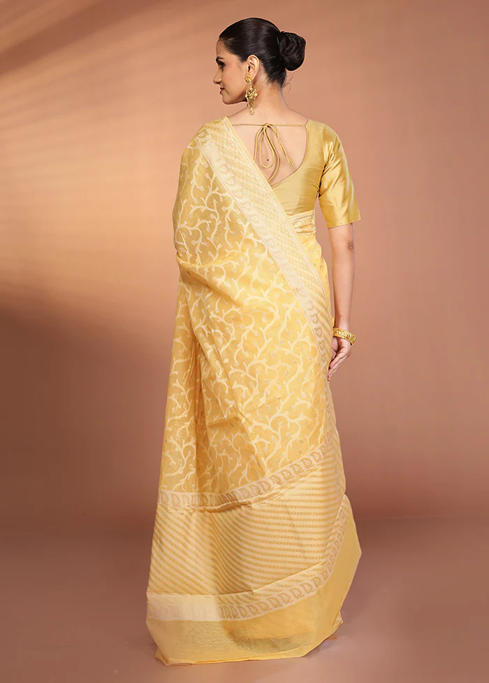 Yellow Kora Silk Saree With Blouse Piece - Image 3