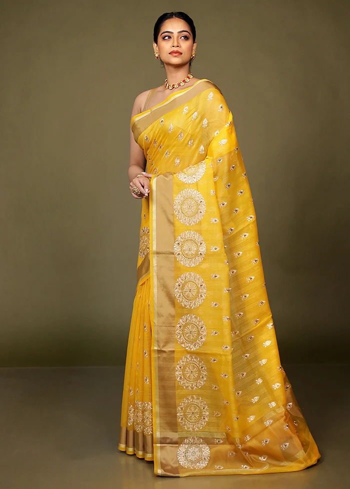 Yellow Kota Cotton Saree With Blouse Piece - Image 4