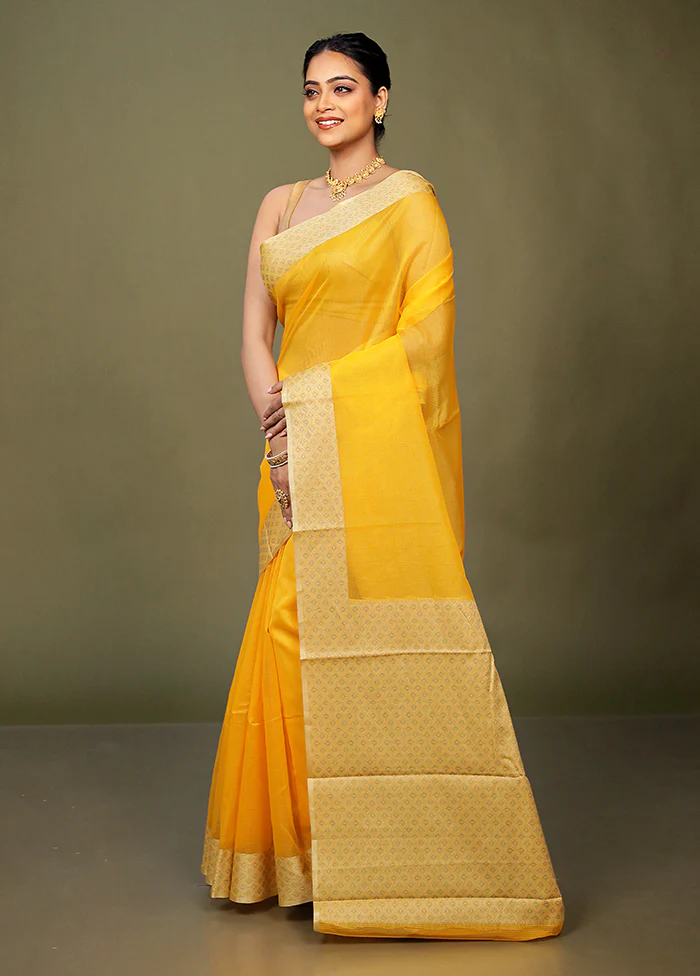 Yellow Kota Cotton Saree With Blouse Piece - Image 4