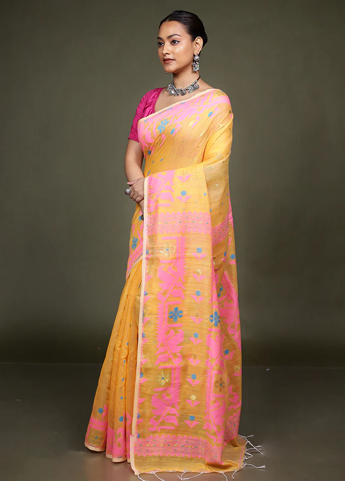 Yellow Matka Silk Saree With Blouse Piece - Image 4