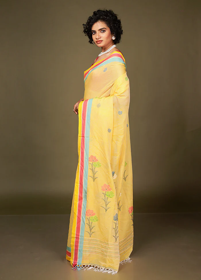 Yellow Matka Silk Saree With Blouse Piece - Image 4