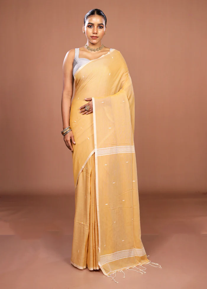 Yellow Matka Silk Saree With Blouse Piece - Image 2