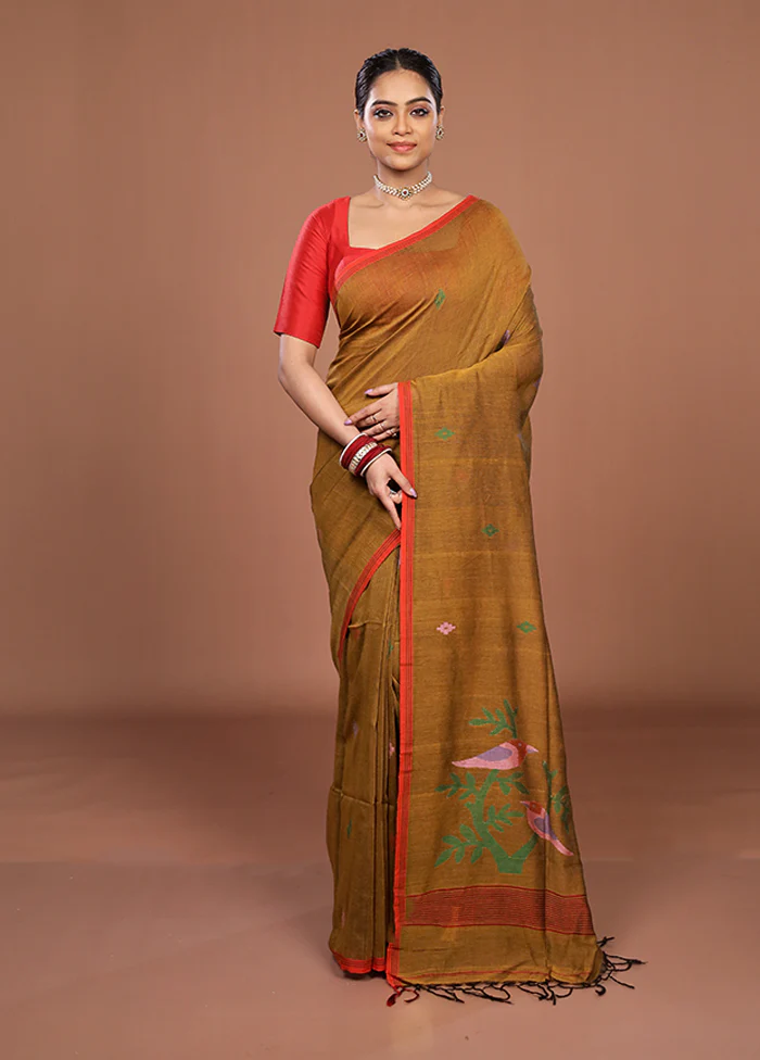 Yellow Matka Silk Saree With Blouse Piece - Image 2