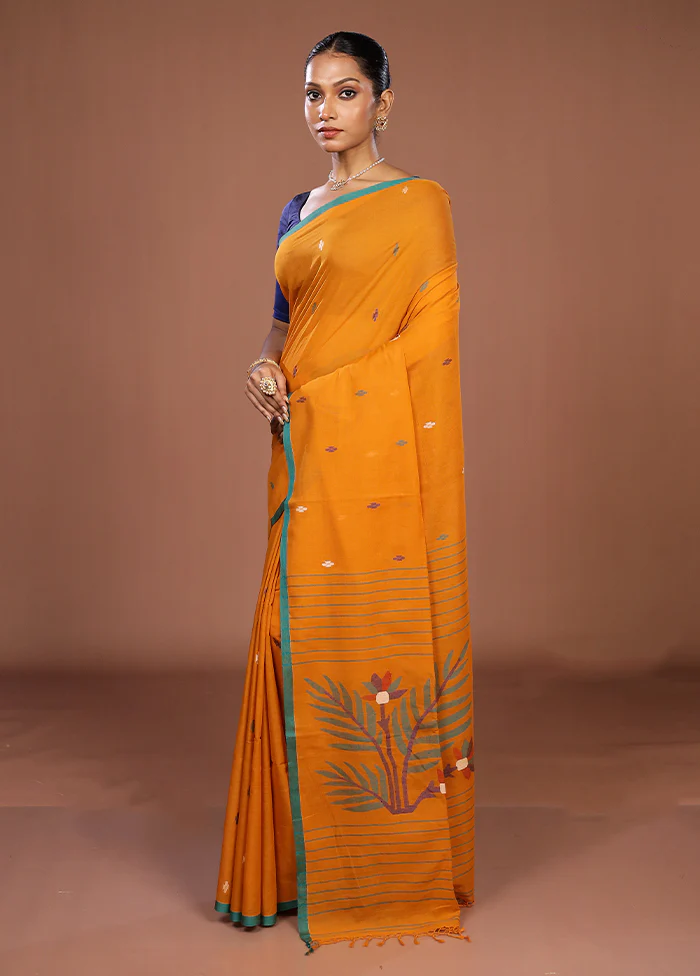 Yellow Matka Silk Saree With Blouse Piece - Image 4