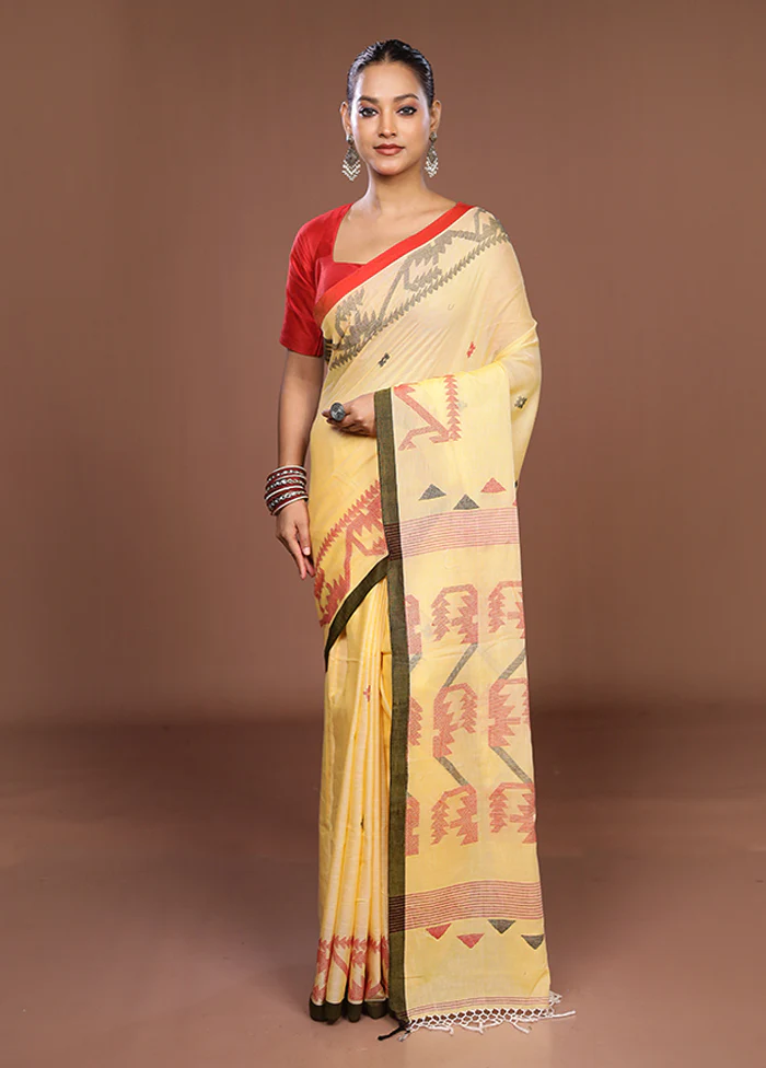 Yellow Matka Silk Saree With Blouse Piece - Image 2
