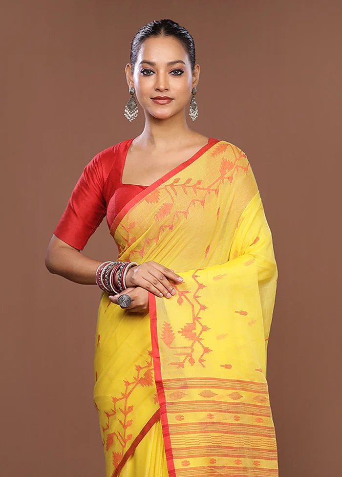 Yellow Matka Silk Saree With Blouse Piece