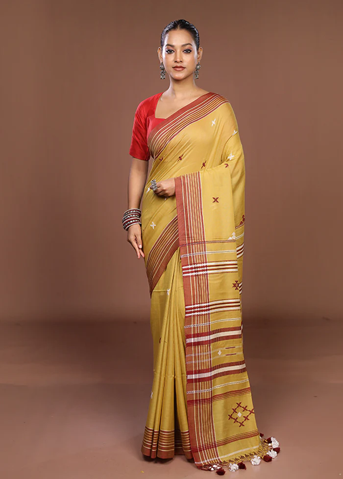 Yellow Matka Silk Saree With Blouse Piece - Image 2