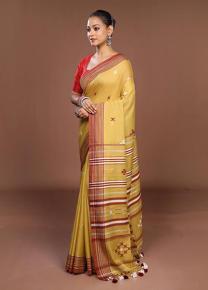 Yellow Matka Silk Saree With Blouse Piece - Image 4