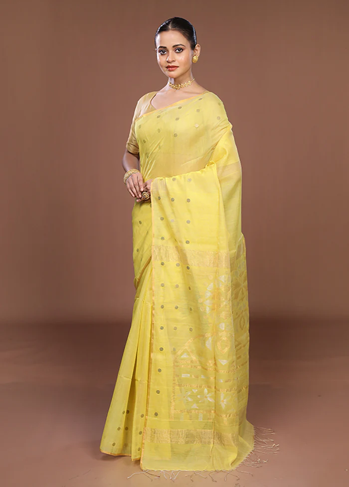 Yellow Matka Silk Saree With Blouse Piece - Image 4