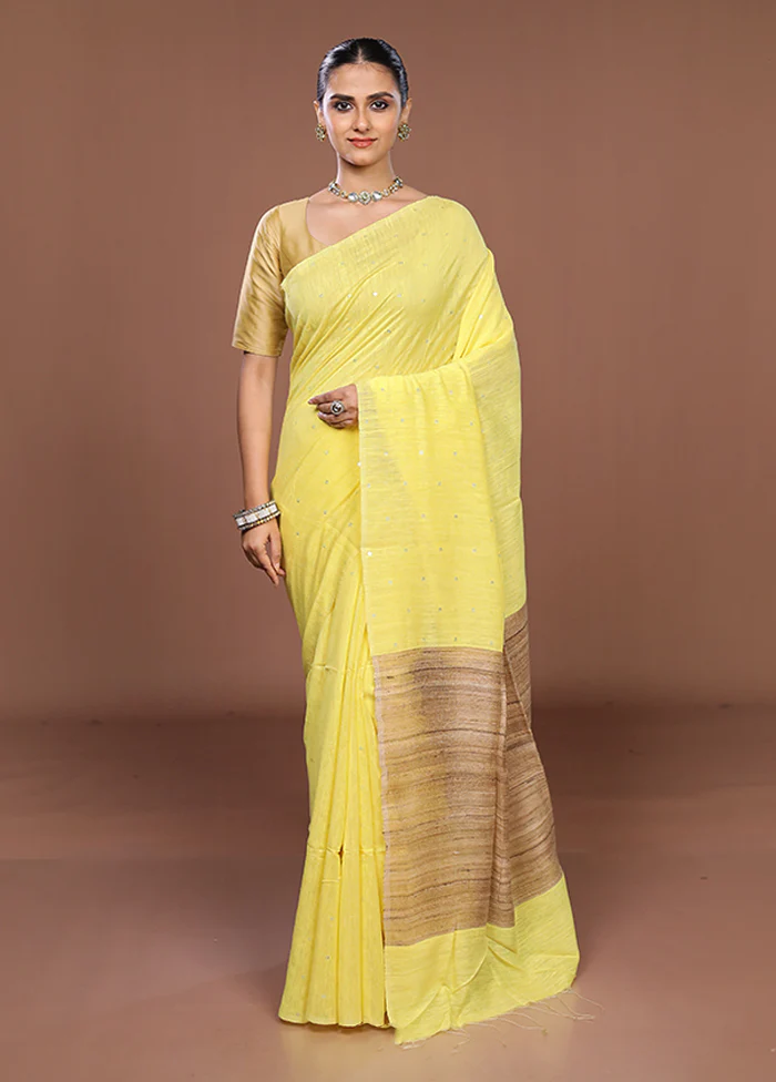 Yellow Matka Silk Saree With Blouse Piece - Image 2