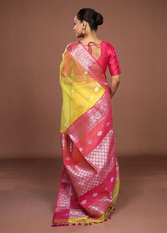 Yellow Matka Silk Saree With Blouse Piece - Image 3