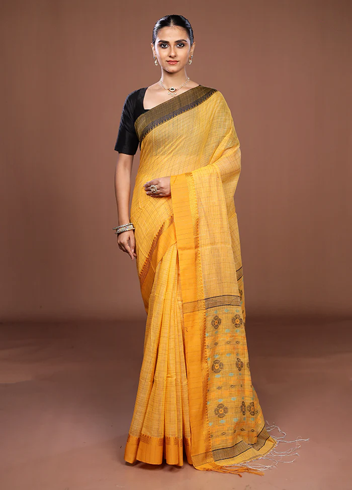 Yellow Matka Silk Saree With Blouse Piece - Image 2