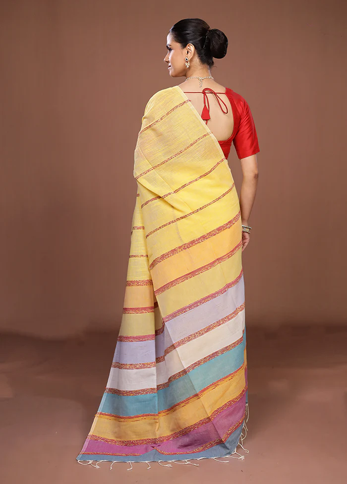 Yellow Matka Silk Saree With Blouse Piece - Image 3