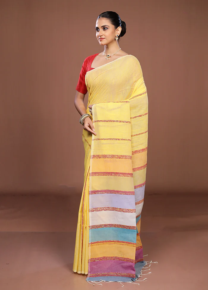 Yellow Matka Silk Saree With Blouse Piece - Image 4