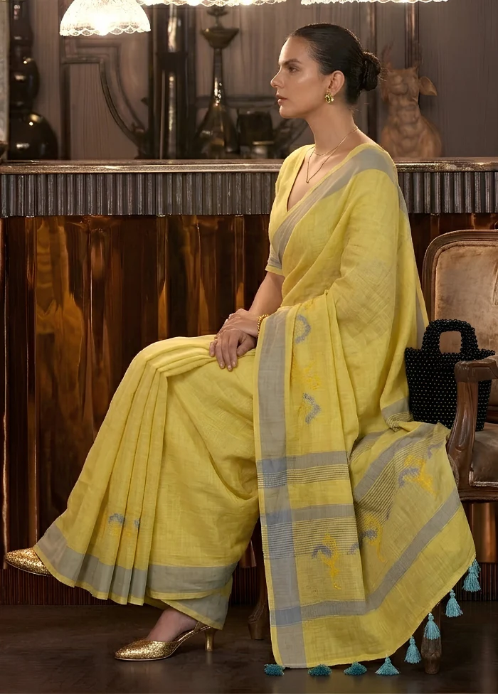 Yellow Matka Silk Saree With Blouse Piece - Image 3