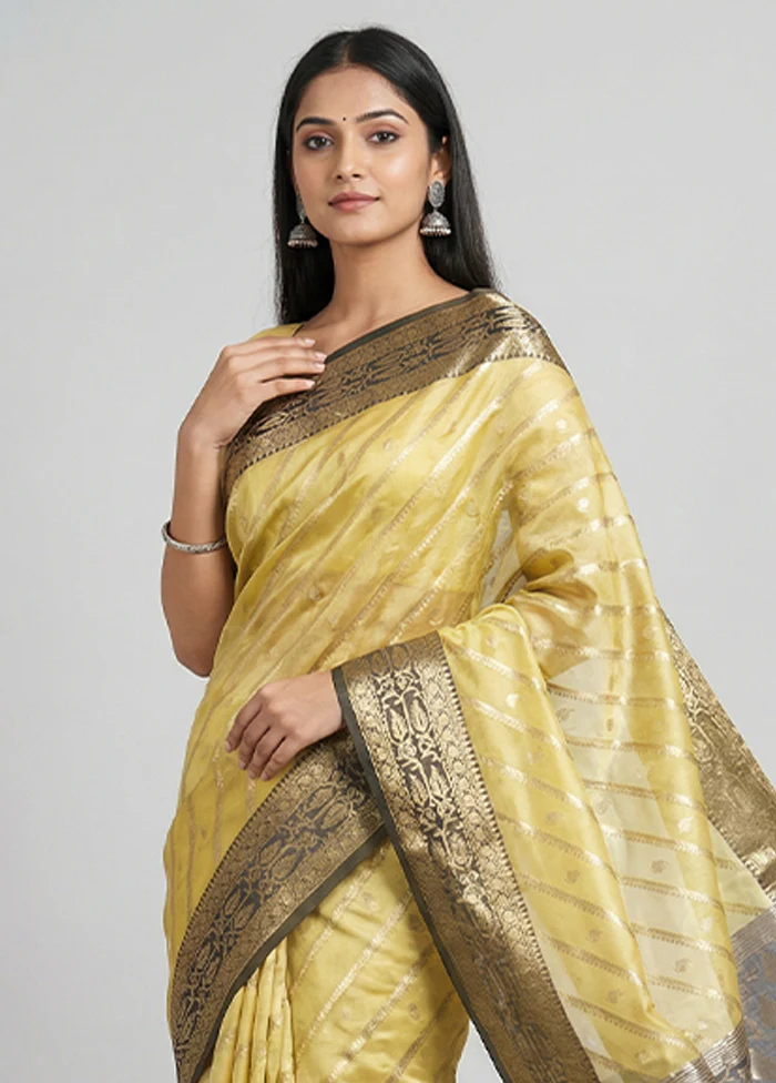 Yellow Organza Saree With Blouse Piece - Image 2