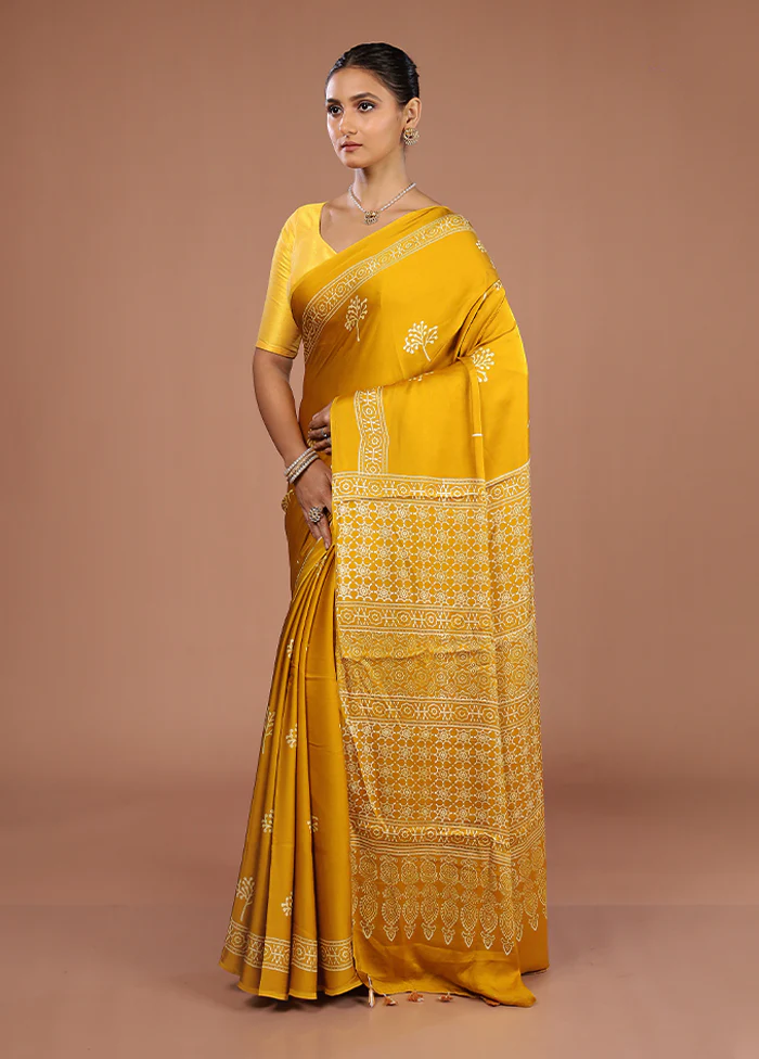 Yellow Printed Pure Silk Saree Without Blouse Piece - Image 4