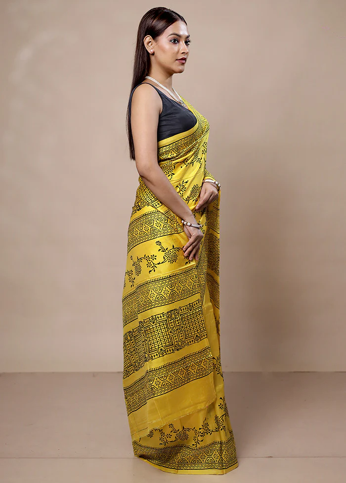 Yellow Pure Bishnupuri Silk Saree Without Blouse Piece - Image 4