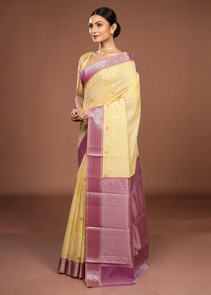 Yellow Pure Cotton Saree With Blouse Piece - Image 4