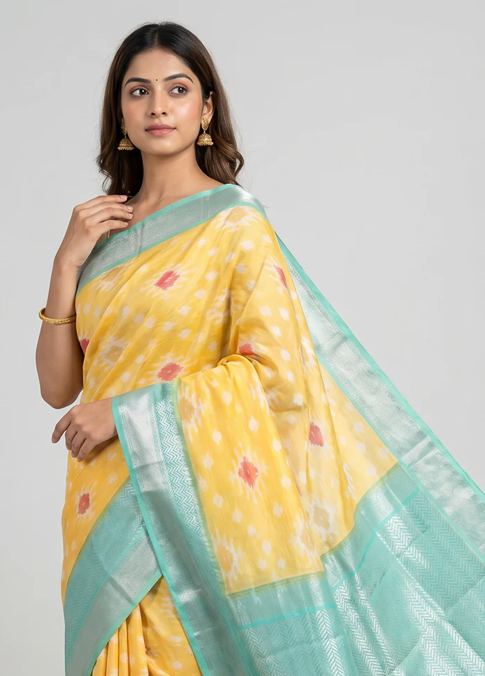 Yellow Pure Cotton Saree With Blouse Piece - Image 2