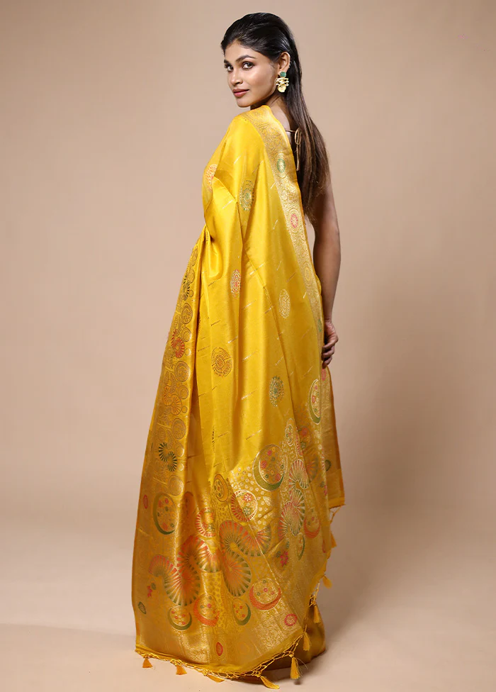Yellow Tissue Silk Saree With Blouse Piece - Image 3