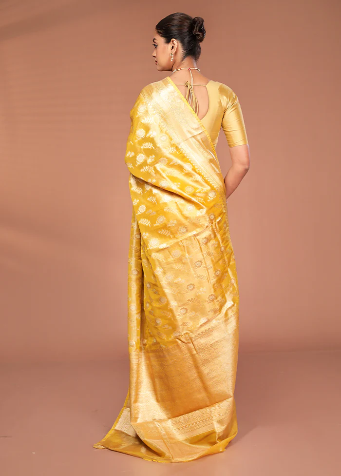 Yellow Tissue Silk Saree With Blouse Piece - Image 3