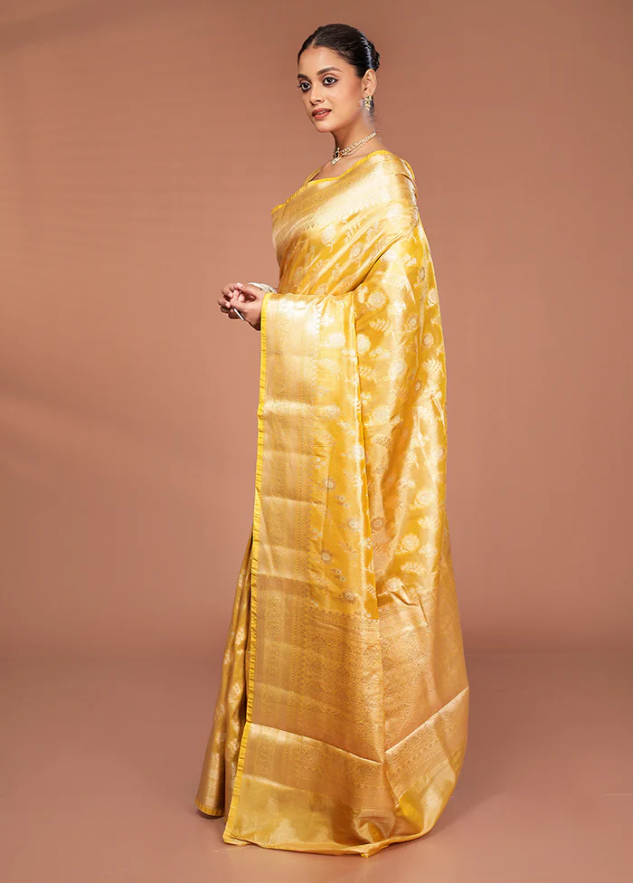 Yellow Tissue Silk Saree With Blouse Piece - Image 4