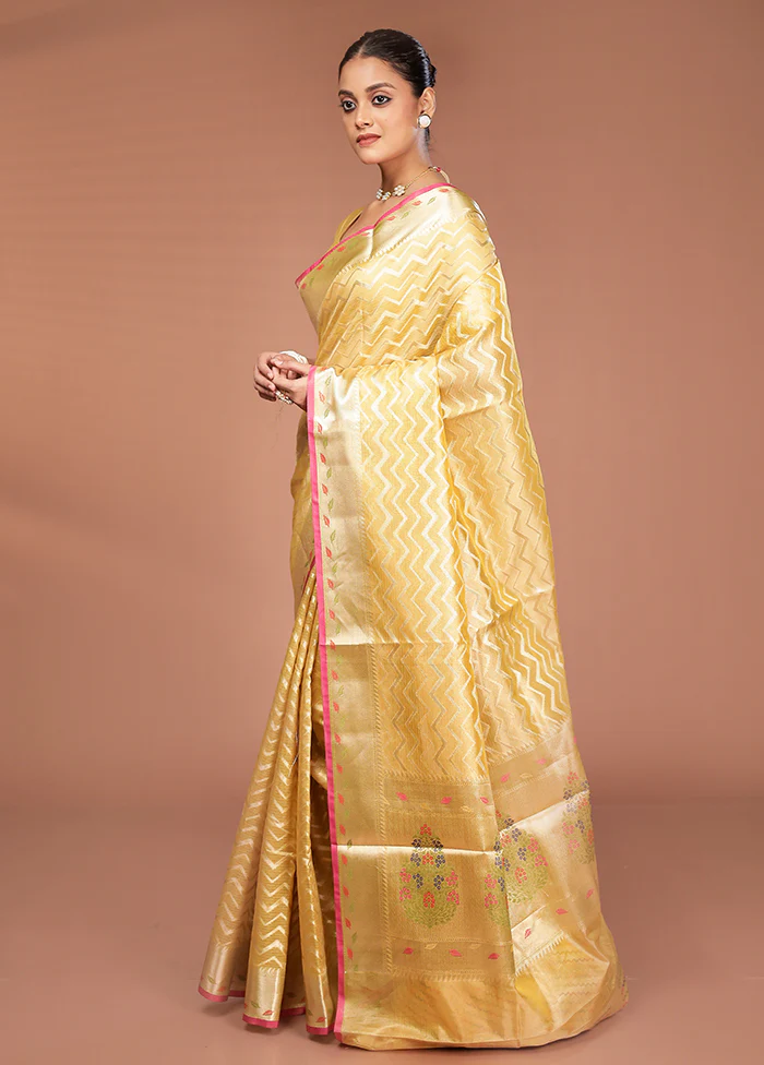Yellow Tissue Silk Saree With Blouse Piece - Image 4