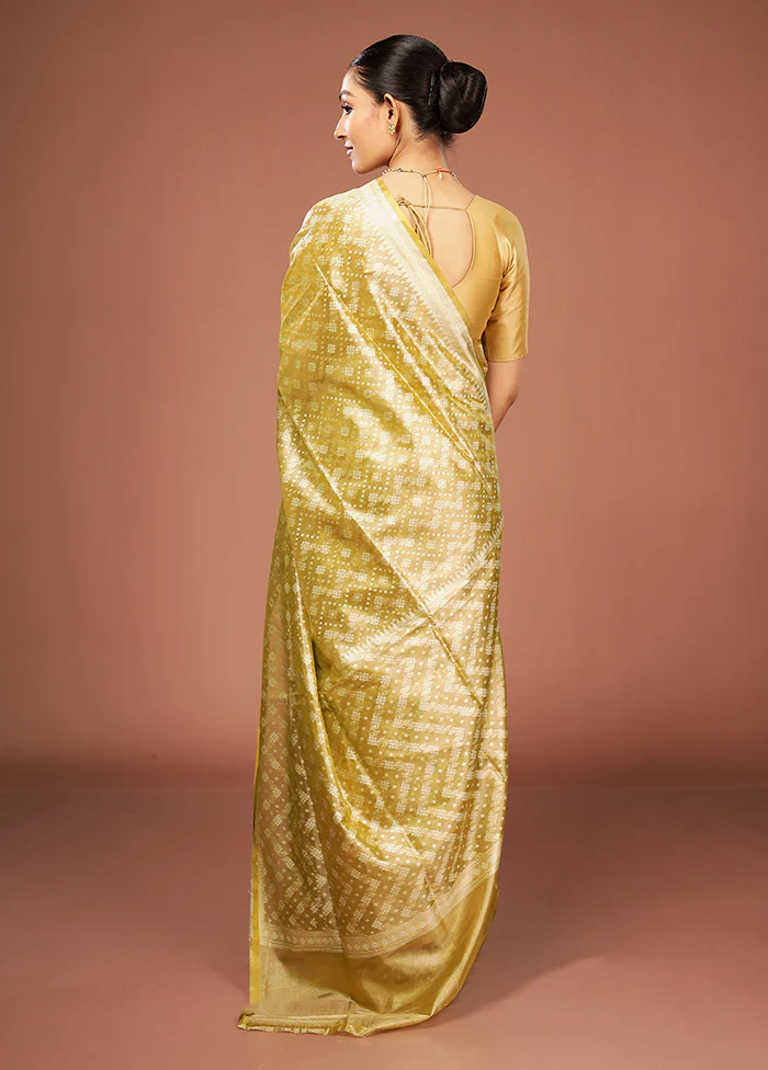 Yellow Tissue Silk Saree With Blouse Piece - Image 3