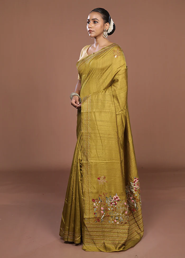 Yellow Tussar Silk Saree With Blouse Piece - Image 4