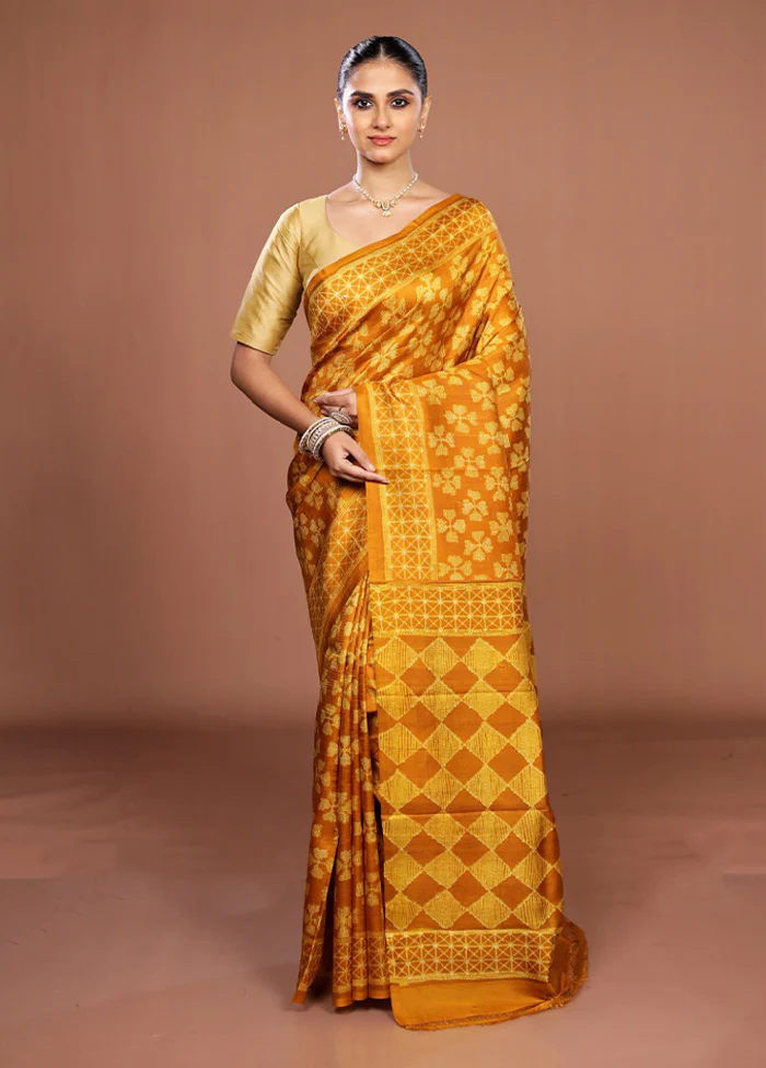 Yellow Tussar Silk Saree With Blouse Piece - Image 2