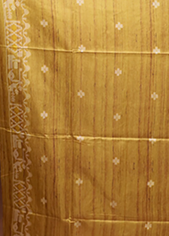 Yellow Tussar Silk Saree With Blouse Piece - Image 5