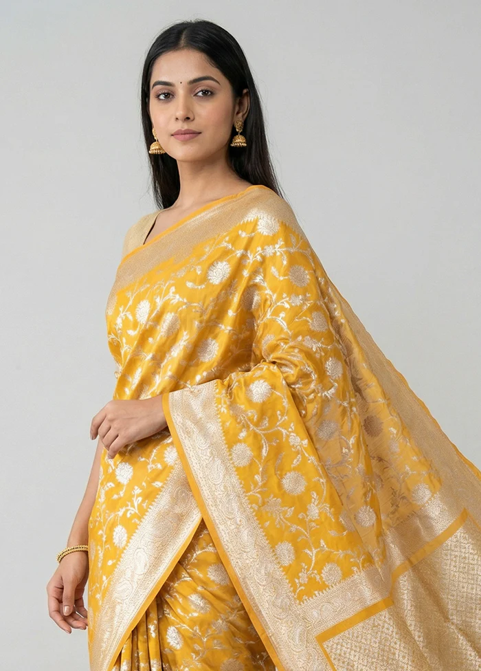 Yellow Uppada Silk Saree With Blouse Piece - Image 2
