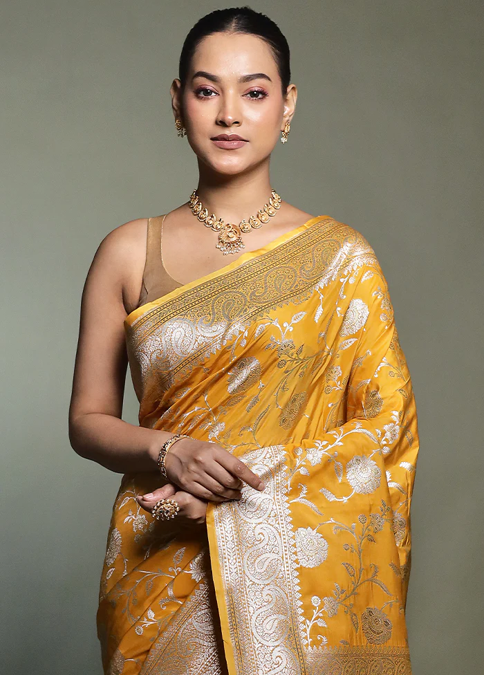 Yellow Uppada Silk Saree With Blouse Piece - Image 2
