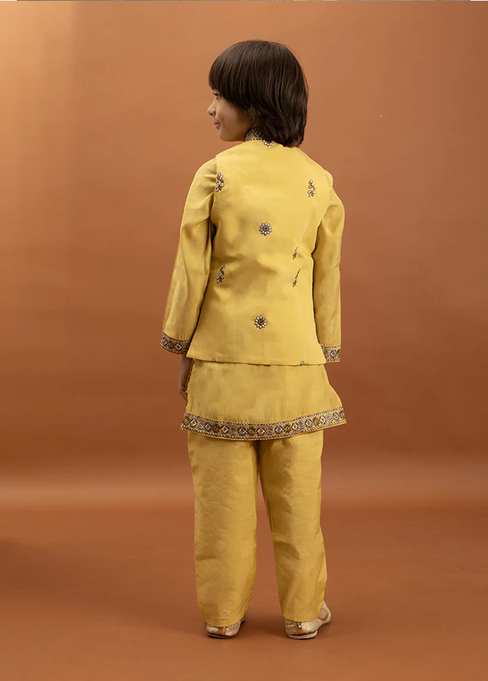 Yellow Viscose Kurta & Pajama Set - Image 3